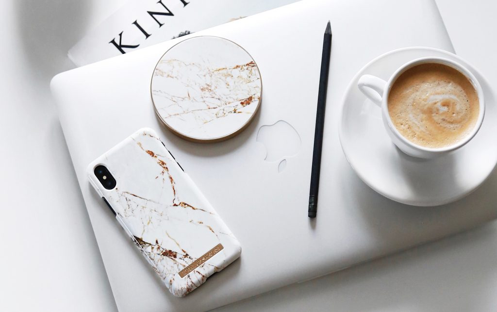 QI-Carrara-Gold-1024x643